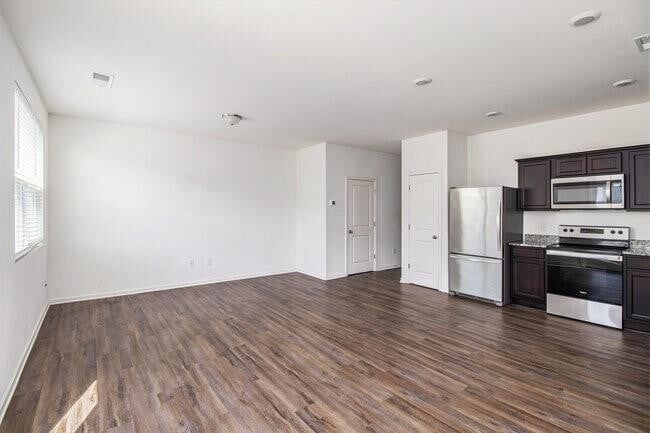 Building Photo - 1049 Paddington Dr