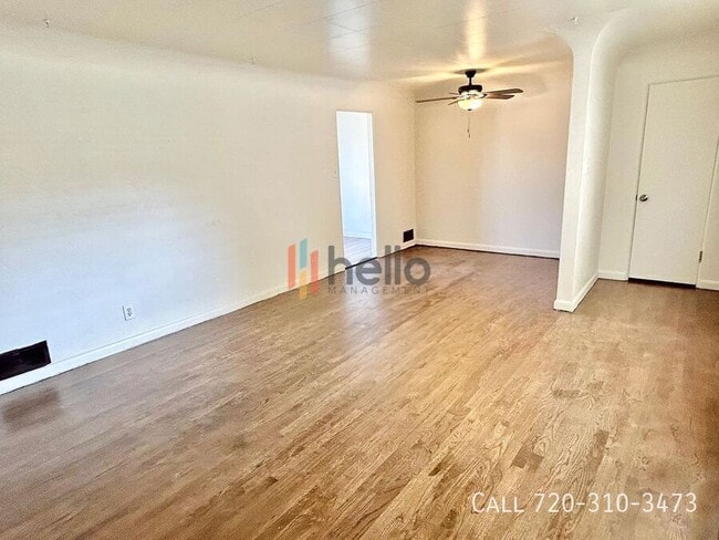 Building Photo - 208 S Ammons St