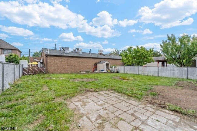 Building Photo - 70 Bruno St