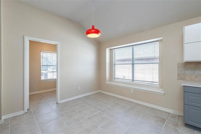 Building Photo - 2716 Dawn Spring Dr