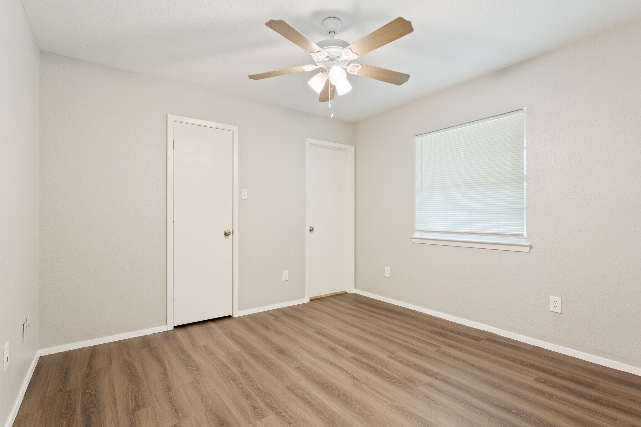 Building Photo - 306 Avenue G