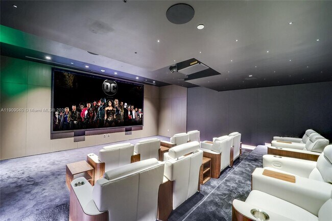 Building Photo - 300 Biscayne Blvd Way