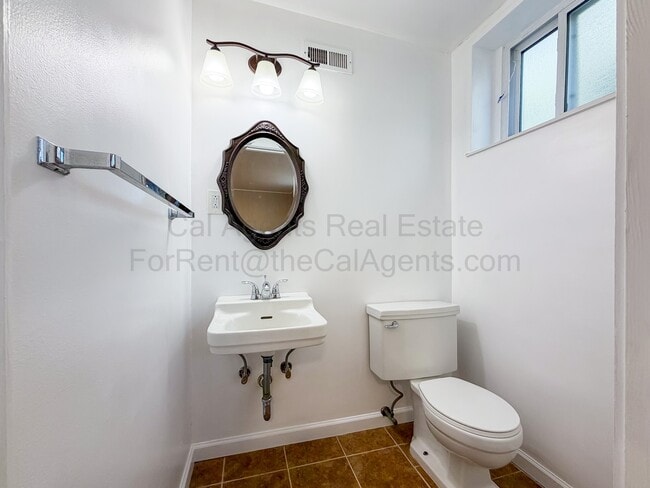 Building Photo - 6931 Wilson Way