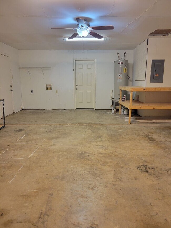 Building Photo - 3BD/2BA Home close to shopping and Ft. Hood in Harker Heights!