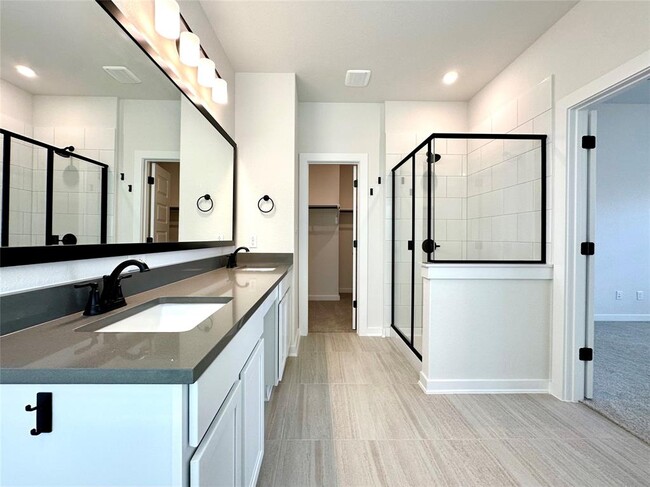 Building Photo - 336 Chaste Tree Dr