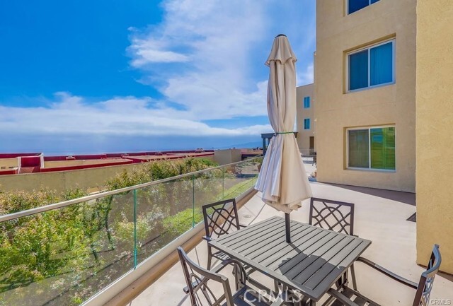 Building Photo - 3200 La Rotonda Dr