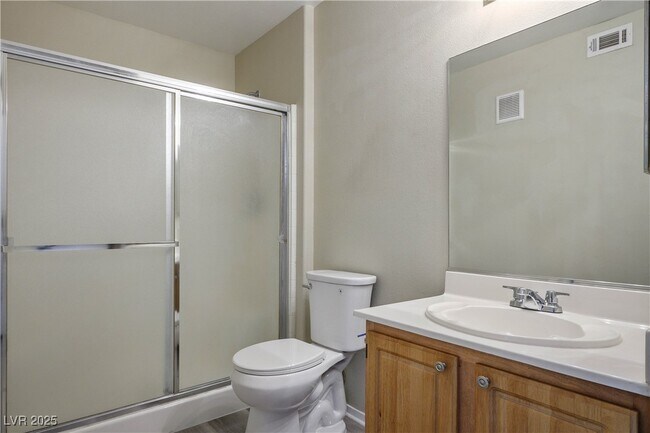 Building Photo - 5710 E Tropicana Ave