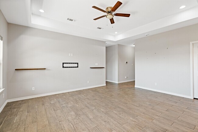 Building Photo - 306 Javier Dr