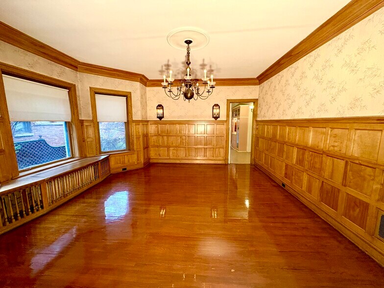 Building Photo - 2308 N Kedzie Blvd
