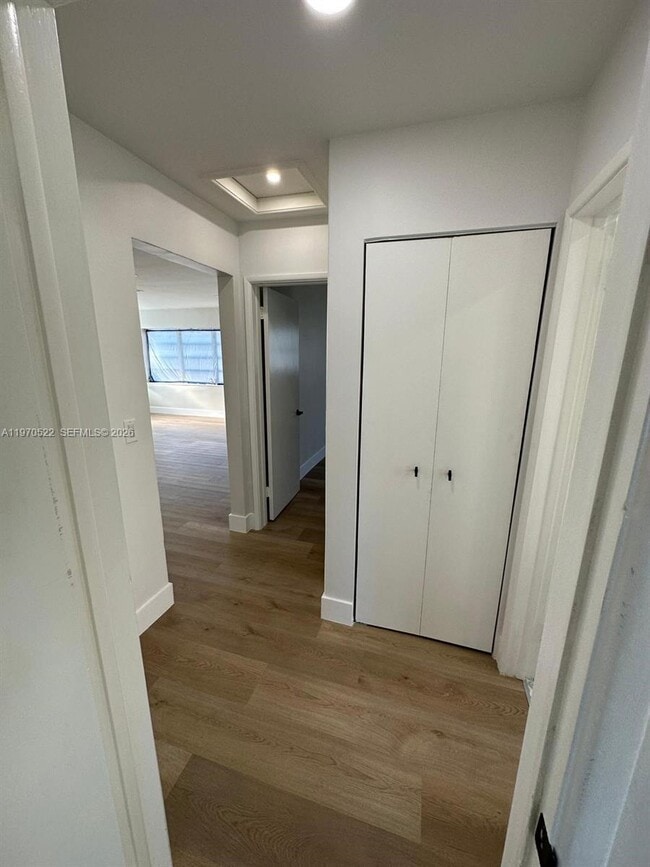 Building Photo - 34 SE 3rd Terrace