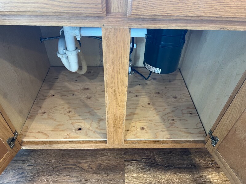 Building Photo - 1983 Greatview Dr