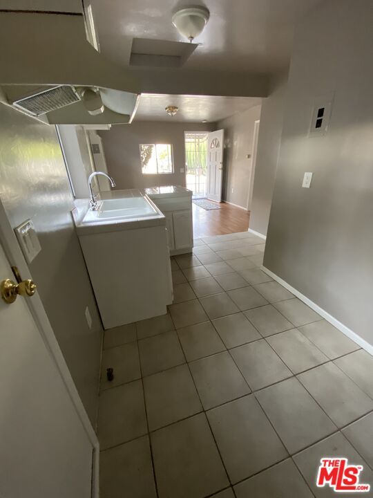 Building Photo - 2734 W 15th St