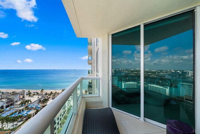 Building Photo - 101 S Fort Lauderdale Beach Blvd