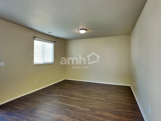 Building Photo - 643 N 1725 W
