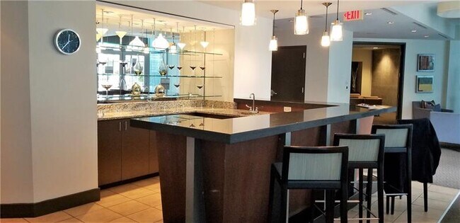 Building Photo - 400 W Peachtree St NW