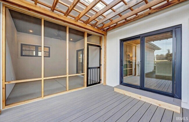 Building Photo - 3430 S Forrester St