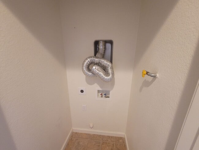 Building Photo - 3391 Walker Rd