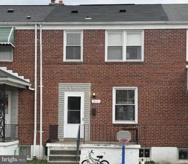 Building Photo - 211 Cherrydell Rd
