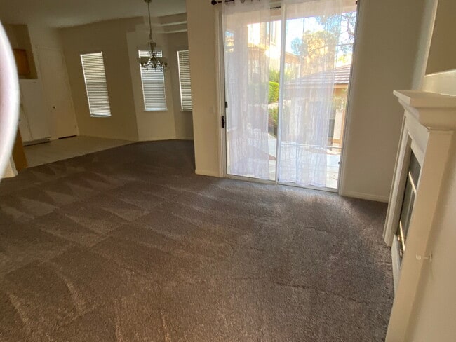 Building Photo - Beautiful Townhouse in Boulder City 232 MORGYN LANE #4