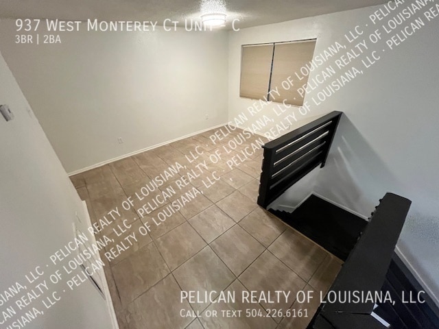 Building Photo - 937 Monterey Ct W