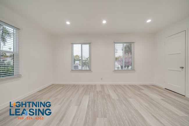 Building Photo - 1363 Hauser Blvd