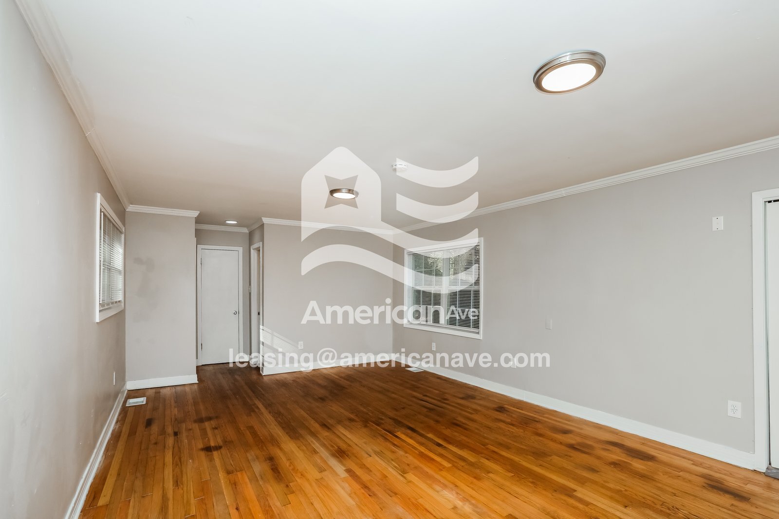 Building Photo - 514 Naples Rd