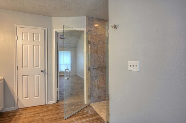 Building Photo - 15 White Bark Pl