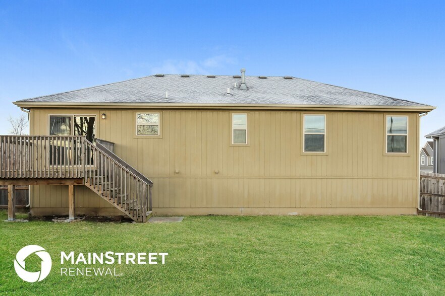 Building Photo - 807 E Rockville Terrace