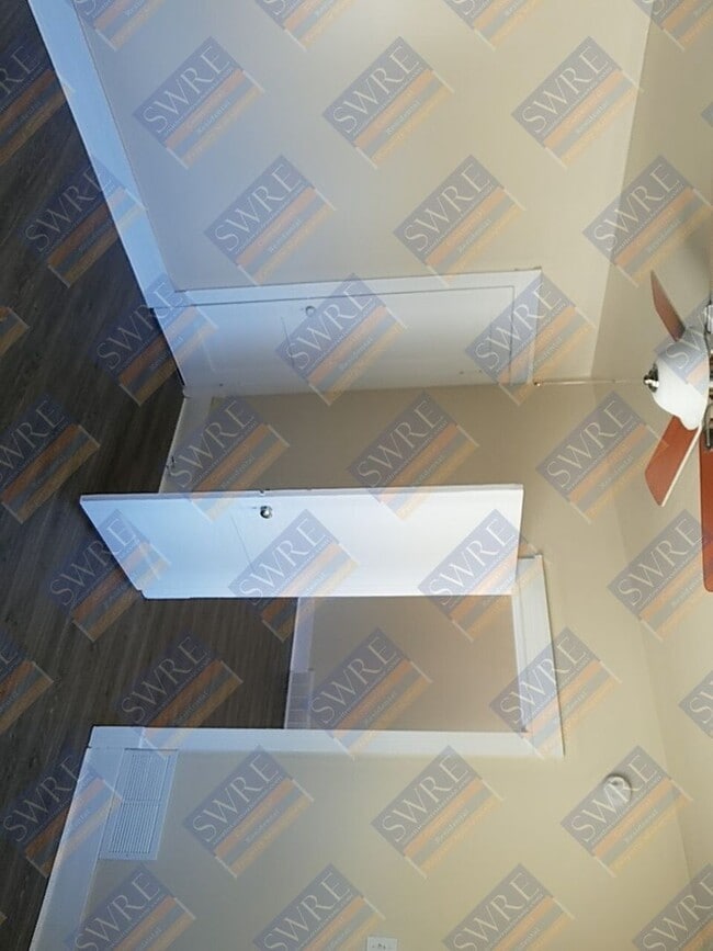 Building Photo - 320 I St