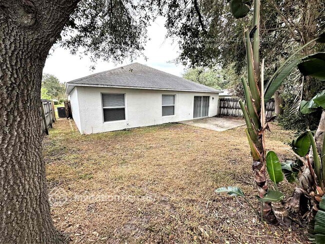 Building Photo - 8028 Birman St