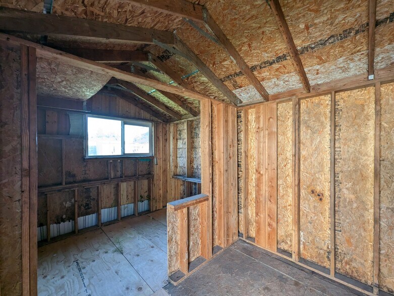 Building Photo - 615 Bridges Ave S