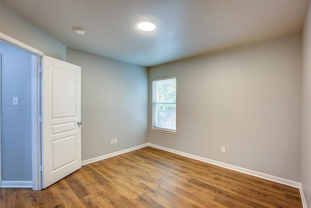 Building Photo - 12125 Tacoma Ridge Dr