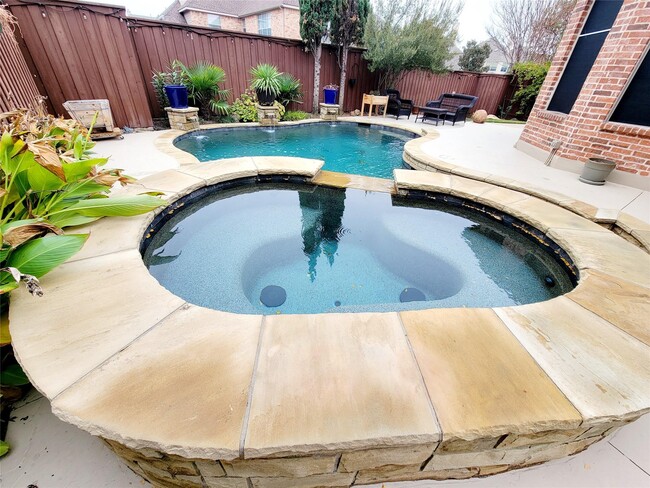 Building Photo - 1319 San Andres Dr
