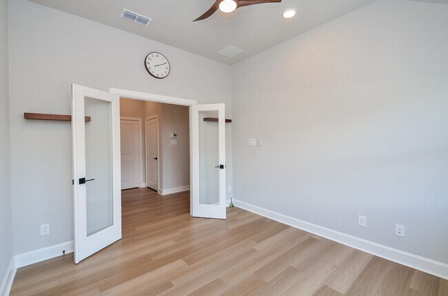 Building Photo - 18426 Bluebird Br Ln