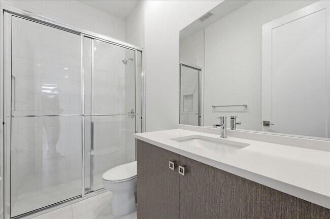 Building Photo - 9971 Migration Pt