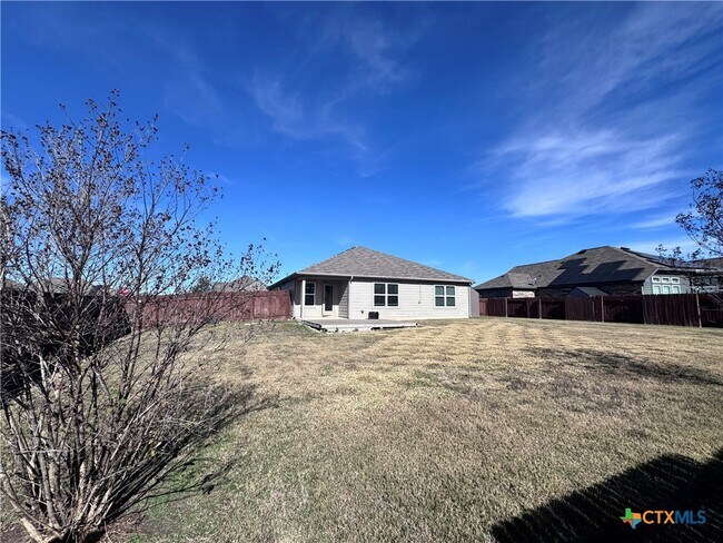 Building Photo - 300 Colthorpe Ln