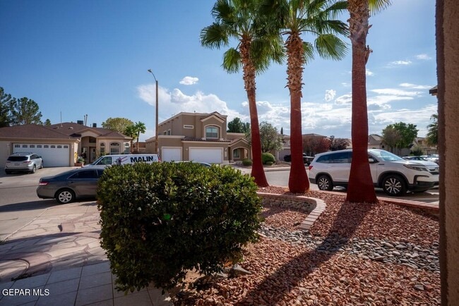 Building Photo - 12421 Tierra Encino Dr