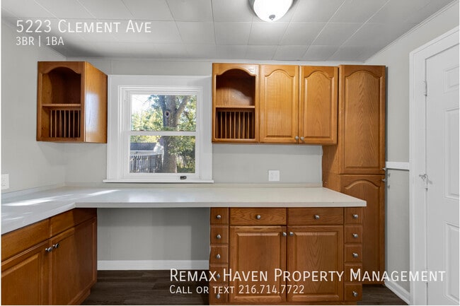 Building Photo - 5223 Clement Ave