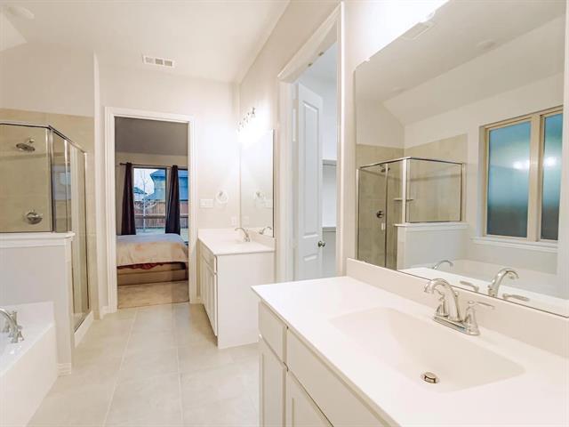Building Photo - 504 Antler Dr