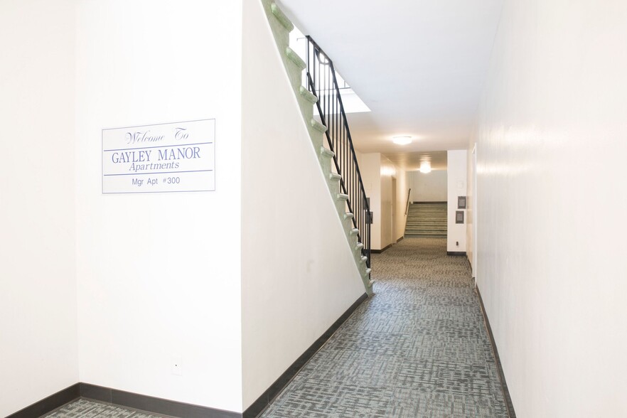 Building Photo - 729 Gayley Ave