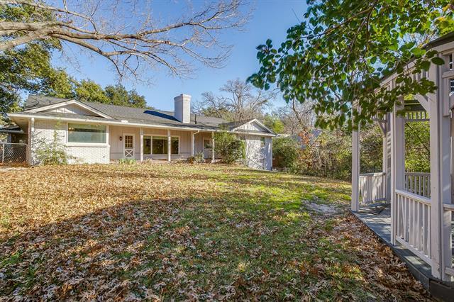 Building Photo - 2400 Winton Terrace W