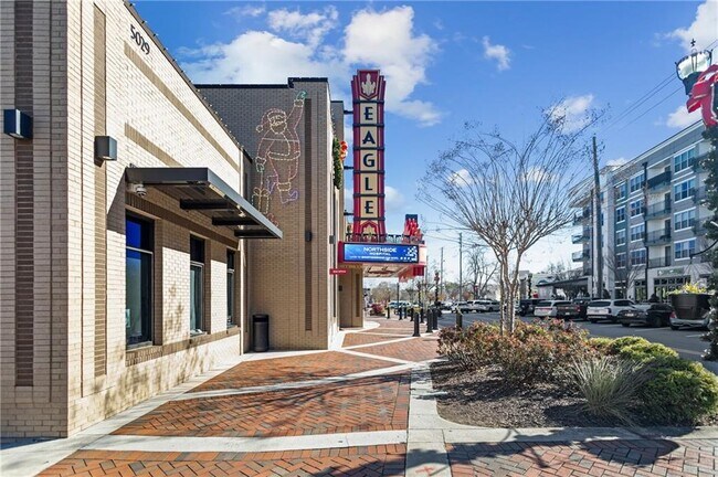 Building Photo - 1230 Ainsworth Alley
