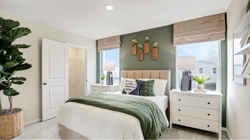 Building Photo - 4314 SE Woodford Ct