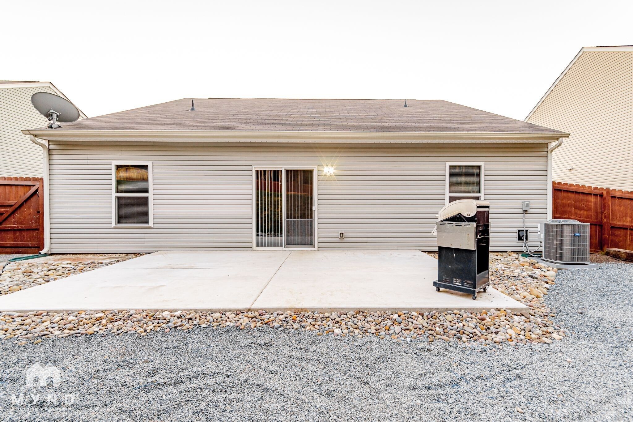 Building Photo - 7312 Amberly Hills Rd