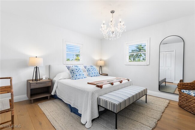 Building Photo - 940 3rd St S