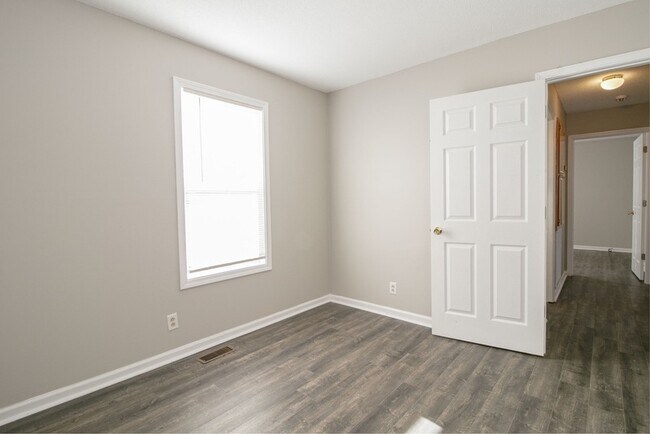 Building Photo - 1808 Harbor Dr