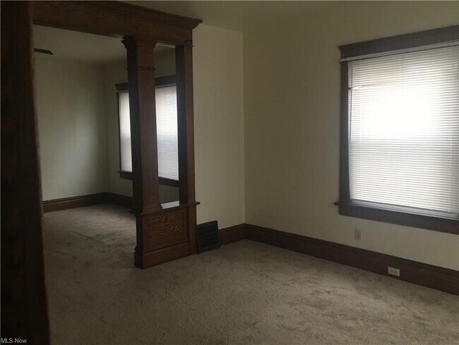 Building Photo - 55 Cotter Ave
