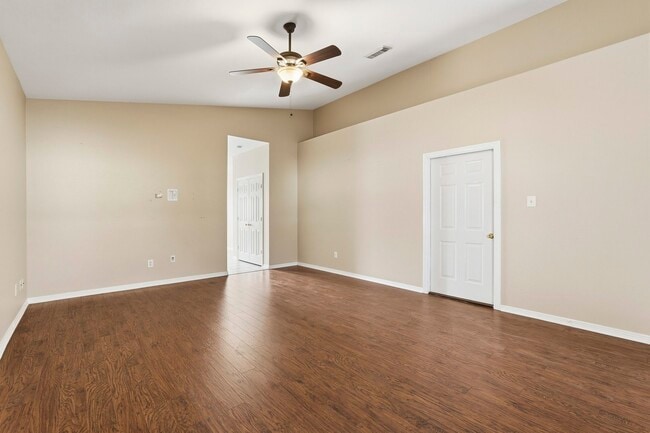 Building Photo - 10223 Dandyline Way