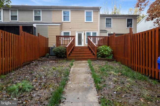Building Photo - 3935 Wintergreen Pl