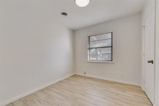 Building Photo - 413 Simmons Dr